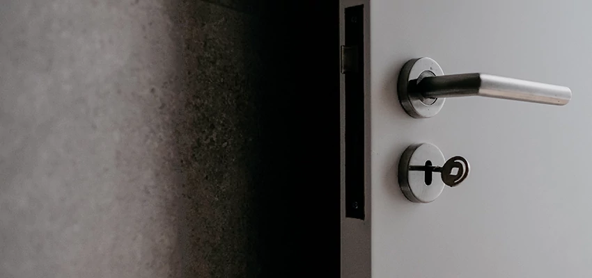 Front Door Handle Repair And Installation in El Segundo, CA